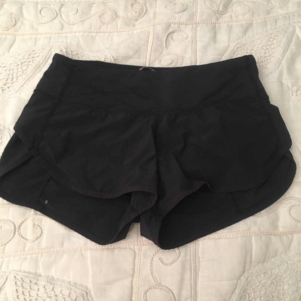 Lululemon shorts ✨